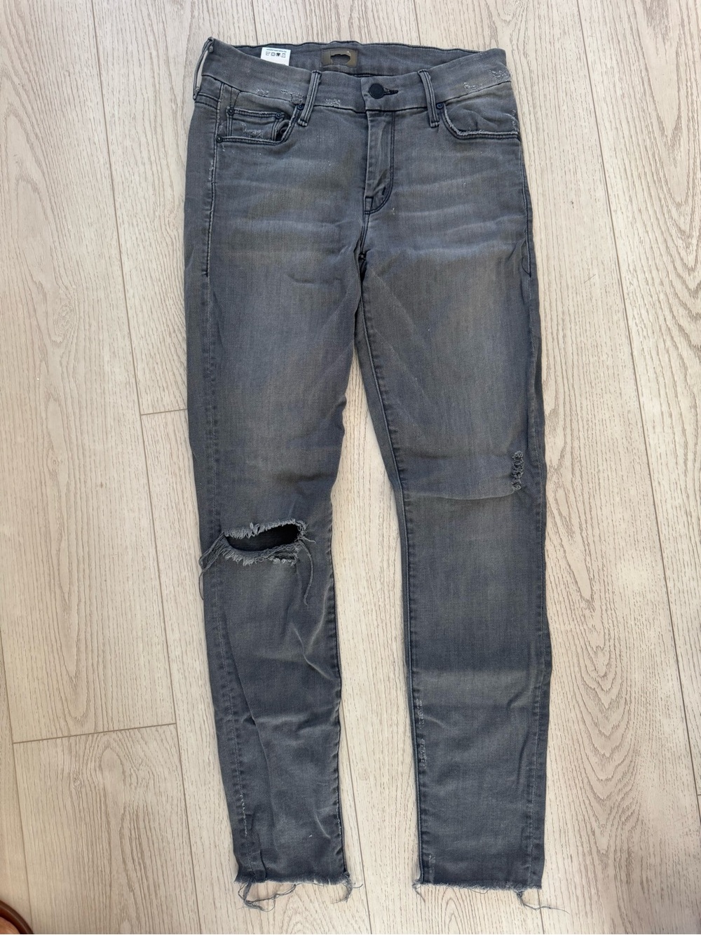 MOTHER Gray Distressed Skinny Jeans with Knee Rip